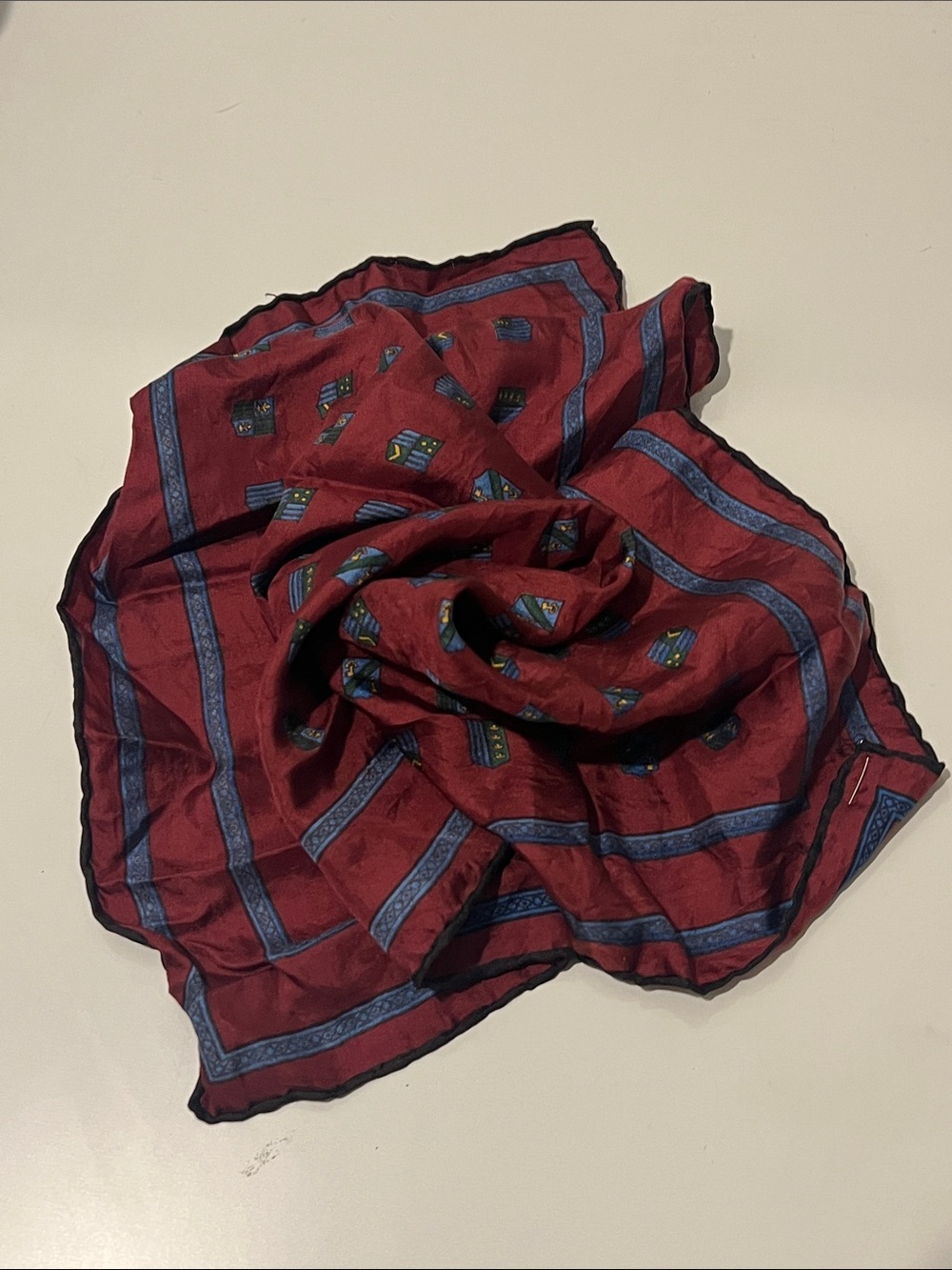 Square pocket scarf